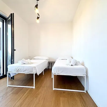 Apartament Bari- Private Terrace- 500 M From The Center *